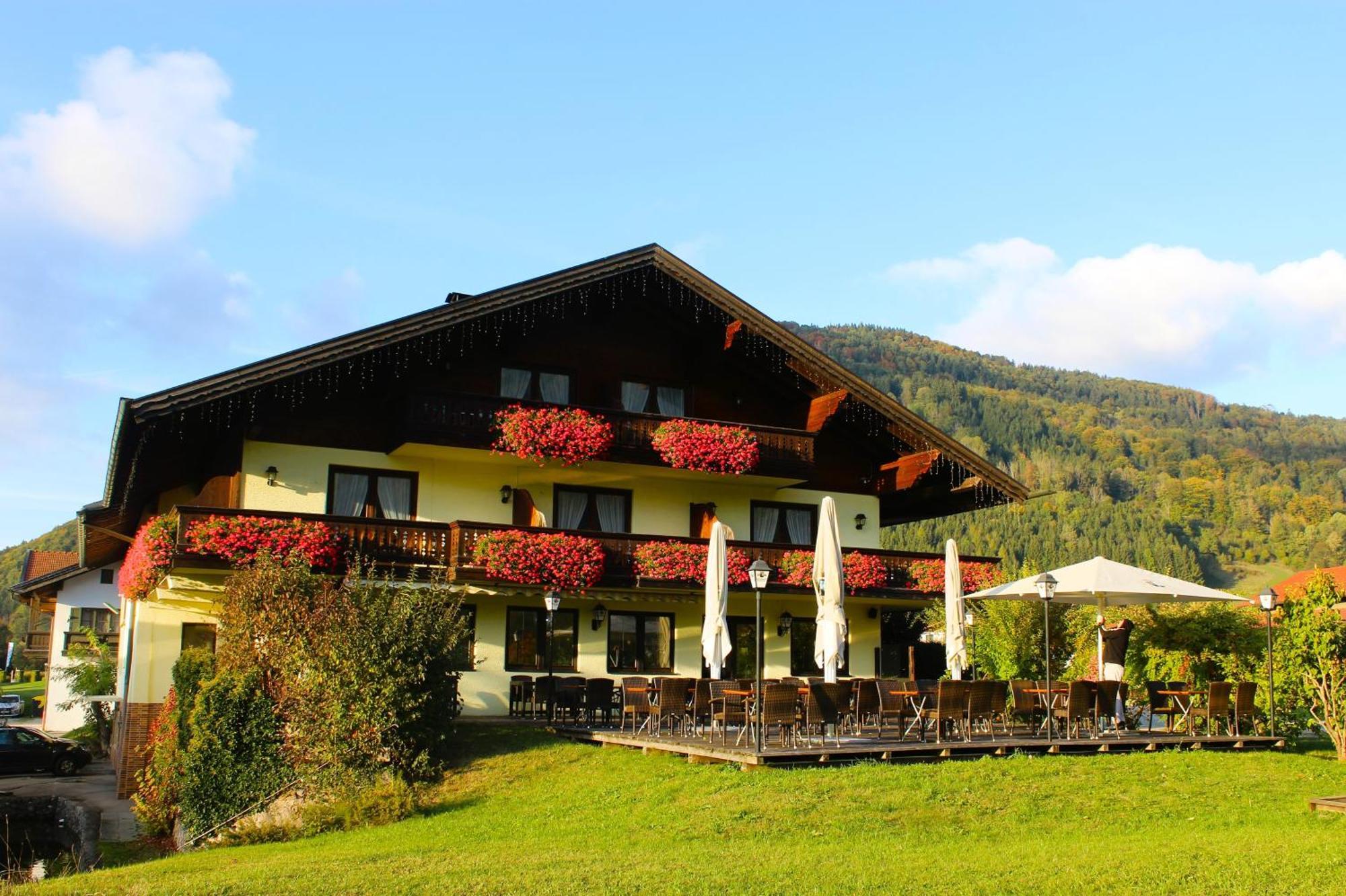Deva Hotel-Restaurant Fischerwirt Inklusive Chiemgau Card ルーポルディング エクステリア 写真